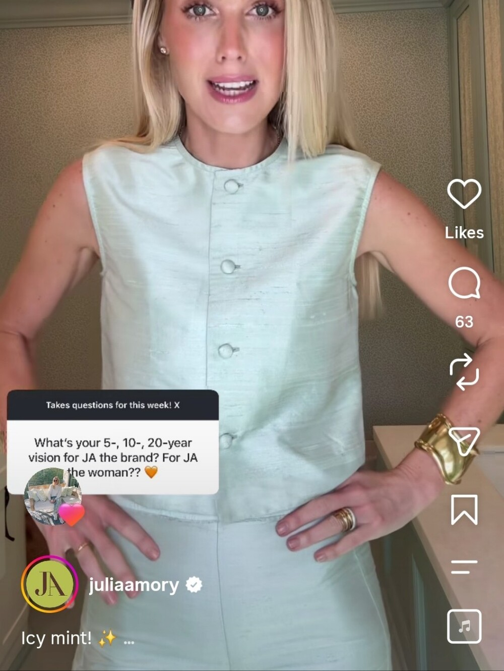 Julia Amory in Icy Mint Set Top And Pants